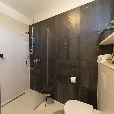 Apartment Mirta *
