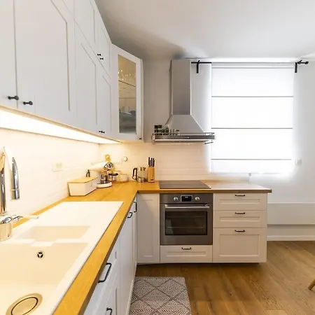 Mirta Apartment *