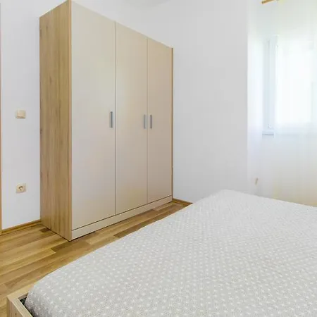 Apartamento Mirta *