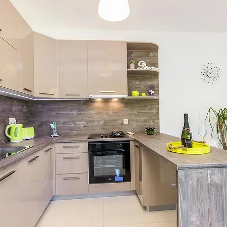 Apartamento Mirta Murter