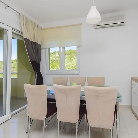 Apartamento Mirta *